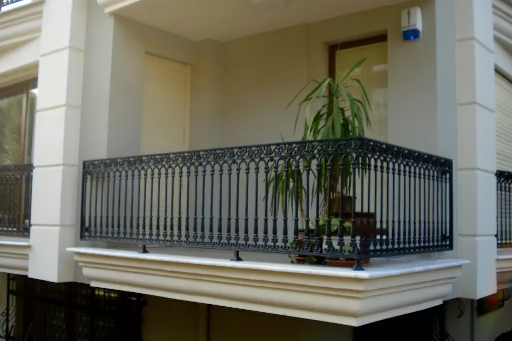 Balkon korkuluu