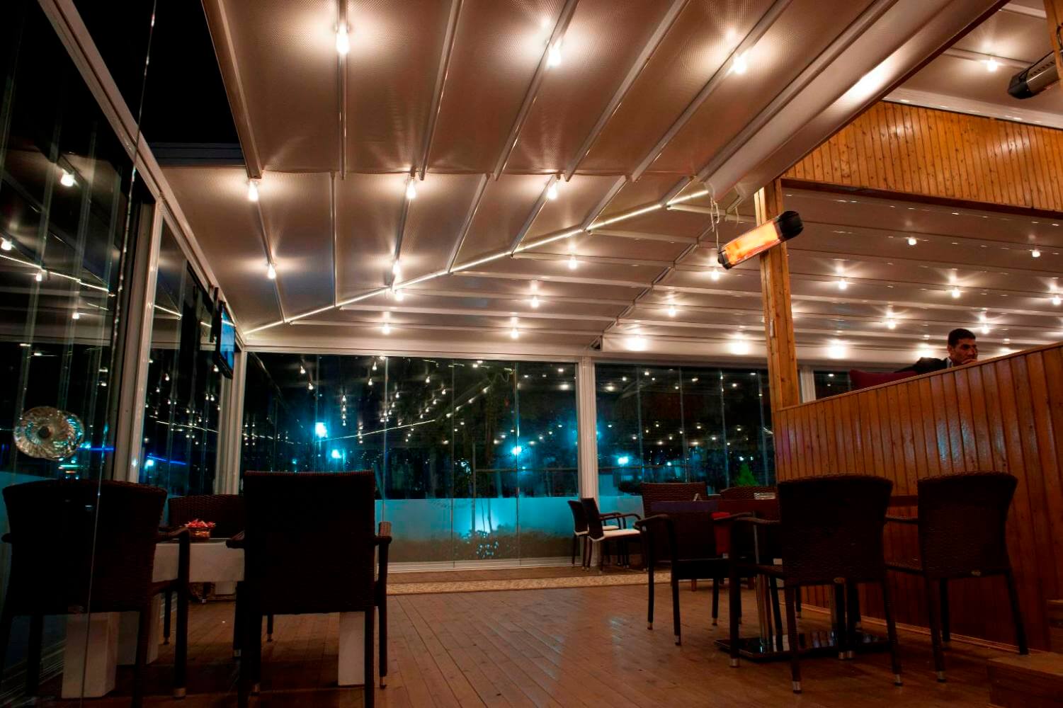 Kumandalı pergola