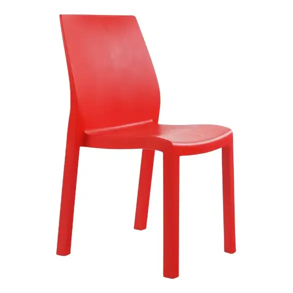 Kırmızı plastik sandalye