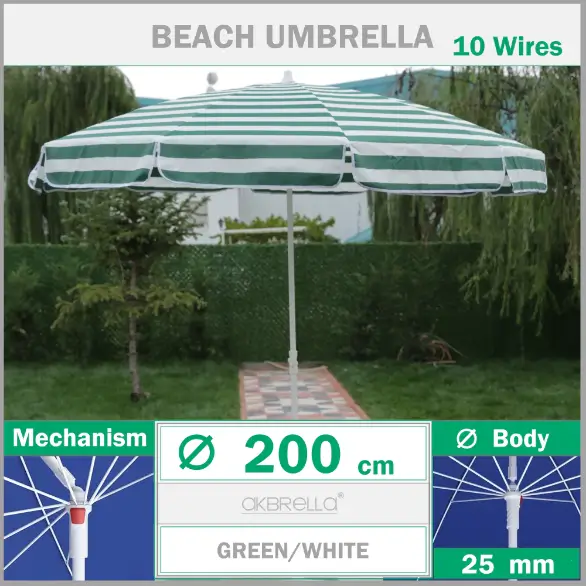 Yeşil beyaz plaj şemsiyesi