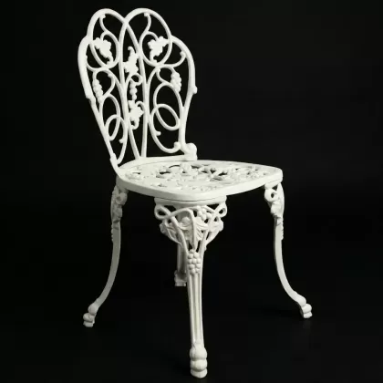Kolsuk sarmaşık üzüm döküm ferforje sandalye beyaz
