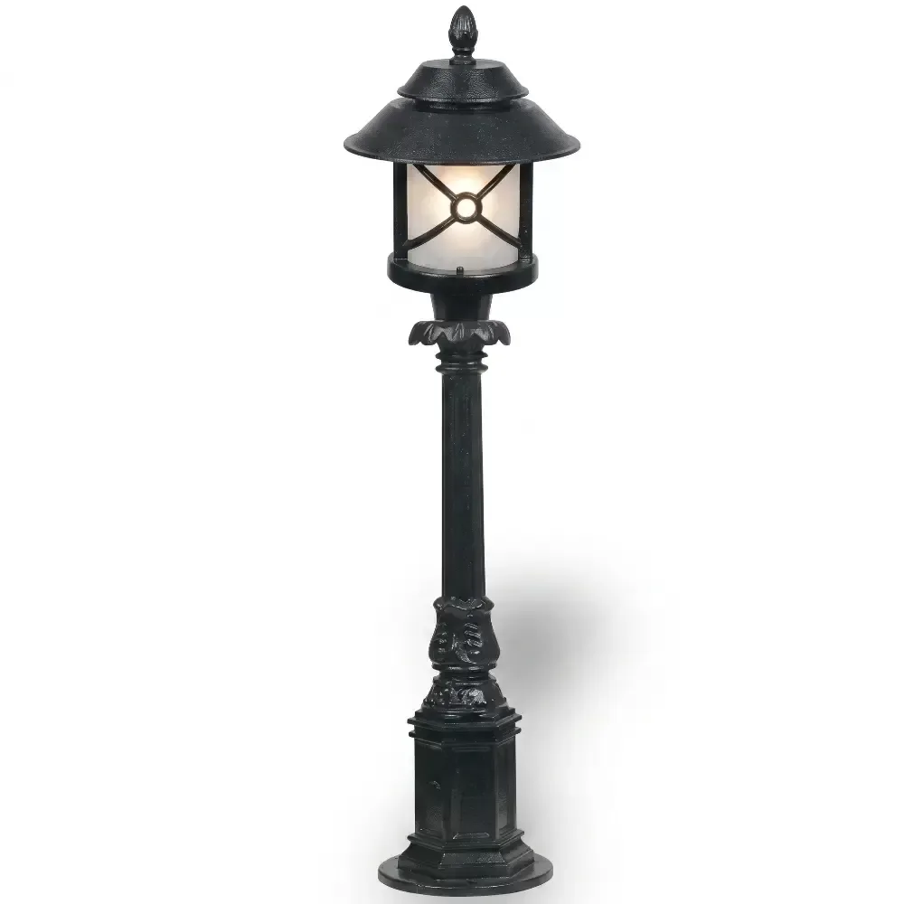 Мыс қалпақпен француз бақша көгалындағы шам бағаны 90x26 cm Akbrella World AKB-338